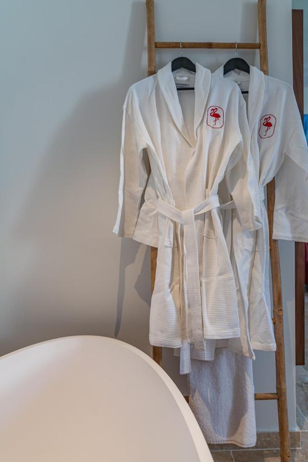 Marcelle En Camargue Hotel Aigues-Mortes Bagian luar foto